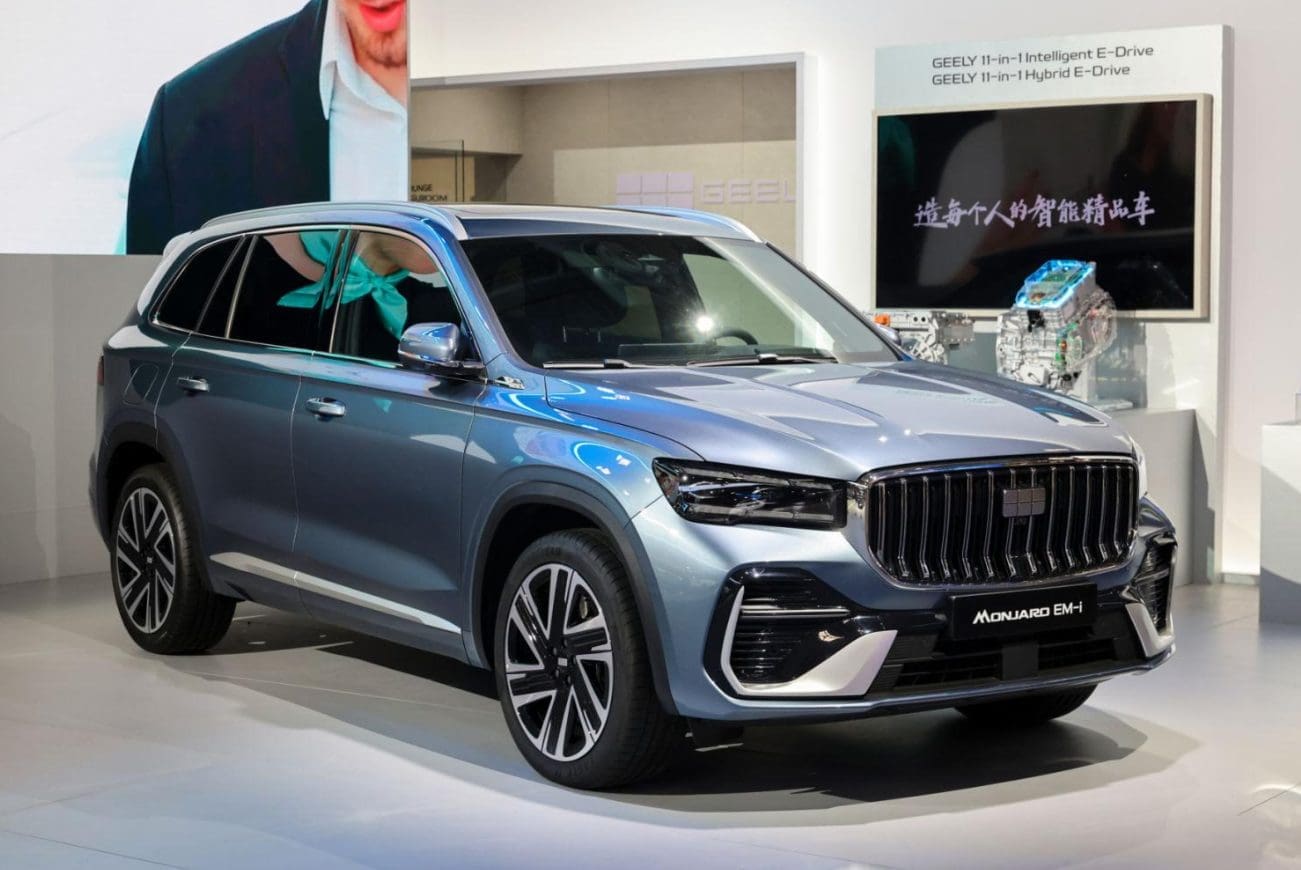 GEELY חושפת בתערוכת הרכב בפריז 2026 את Project KO11: רכב שטח פלאג-אין הייבריד חדש, לצד MONJARO EM-i עם 334 כ"ס